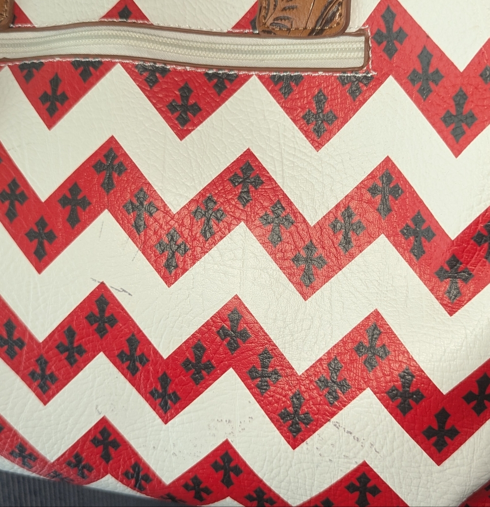 Source Unknown Red And White Chevron Satchel - image 5